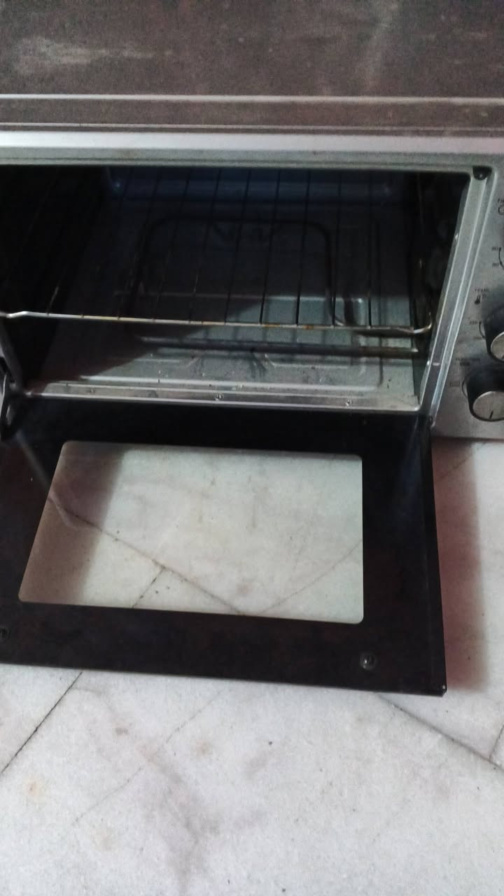 السلام عليكم اوفن للبيع استخدام قليل بس لين ماعندي مكان اريد ابيعه ب 55 سعره وعندي كاويه وشسوار ب 35 اصليه انزو مكان رئاسة شارع 20


**إذا كنت صاحب هذا الإعلان وتريد حذفه لأي سبب، رجاءا أرسل رسالة إلى الدعم الفني**