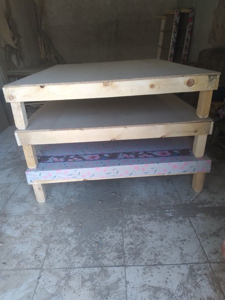 متوفر تخت جرباية غرف نوم جملة ومفرد 
نفر و نفرين القياس حسب الطلب 
مكاني الحلة 
***********
