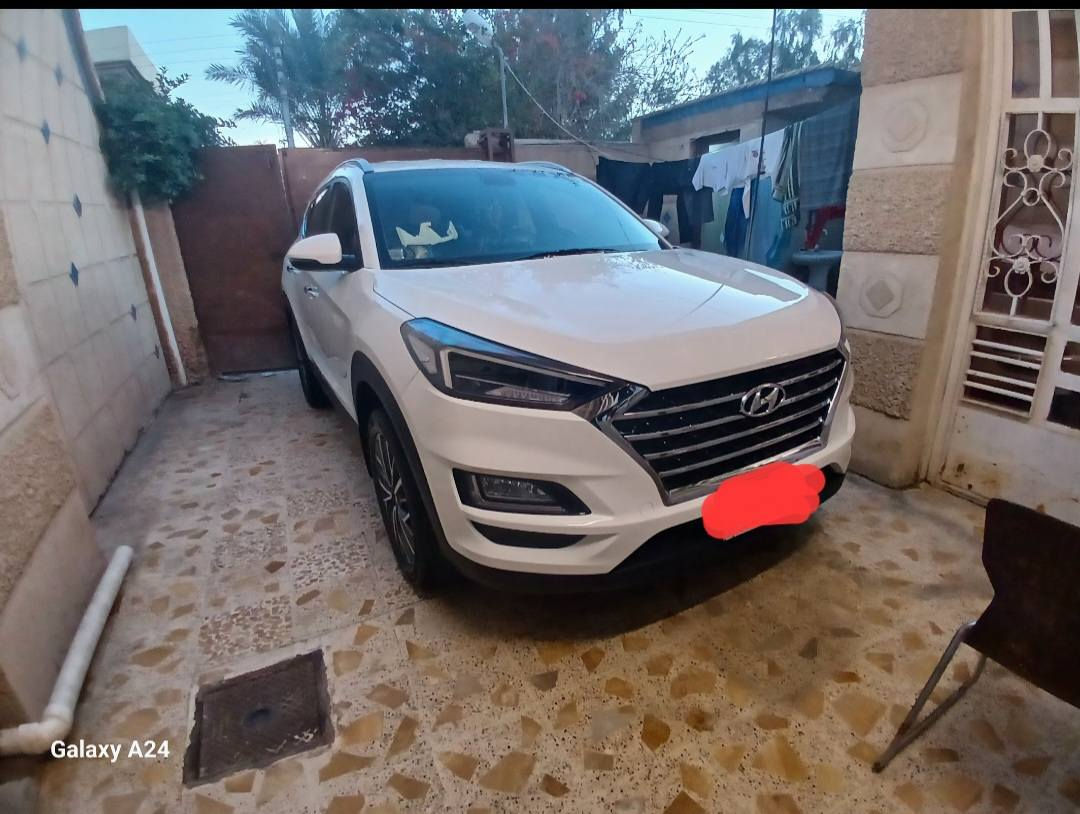 السلام عليكم
للبيع سيارة توسان موديل ٢٠٢٠ الكاصد خليجي
لايت ٥ عدسات 
الرقم الجديد .. رقم بغداد ..مكان السيارة بغداد
لمعرفة السعر الاتصال على الرقم (***********)+ واتساب
غير متواجد على الفيسبوك 
تحياتي..
