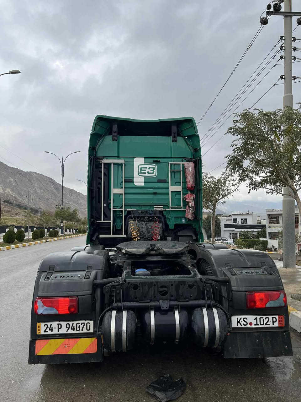 السلام عليكم 
 
راس سنكل 
موديل٢٠١٦
تخم تایەر جدیدە 
ثلاجة حاس 
ويل كرون 
سةنةوية جديدة 
رقم دهوك 

مكان دةربةديخان 
***********
