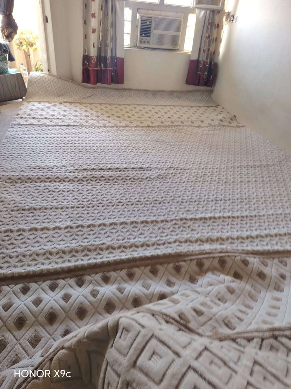 السلام عليكم م̷ـــِْن رخصه الادمن كنبار لبيع بوهيمي اُصًلًيےّ درجه اوله مستعمل كلش قليل اقل م̷ـــِْن موسم واحد مستعمل مال بيت قياسه 5 في 3ونص سعره 75 وبي مجال مكانه بعقوبه التحرير الاسفسار خاص او على الرقم ***********
