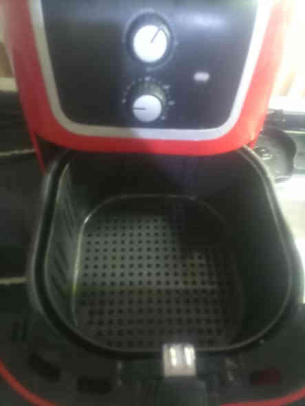 للبيع قلاية هوائية  
18 لتر 
سعر 75 
كربلاء حي الحر 
*********** واتساب فقط
