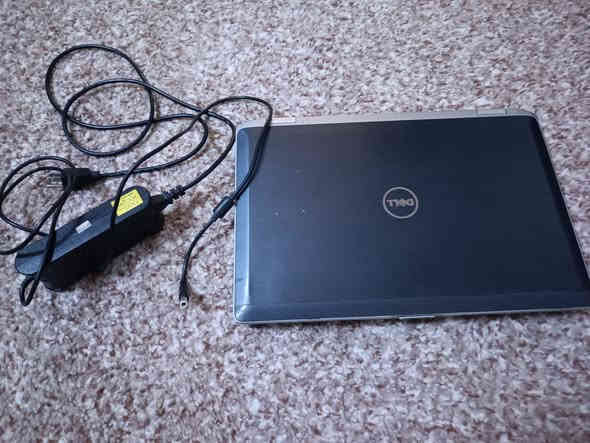 سلام عليكم
حاسبة للبيع DEll رام 4 
المكان حله نادر الثانيه 
رقم الهاتف ***********
