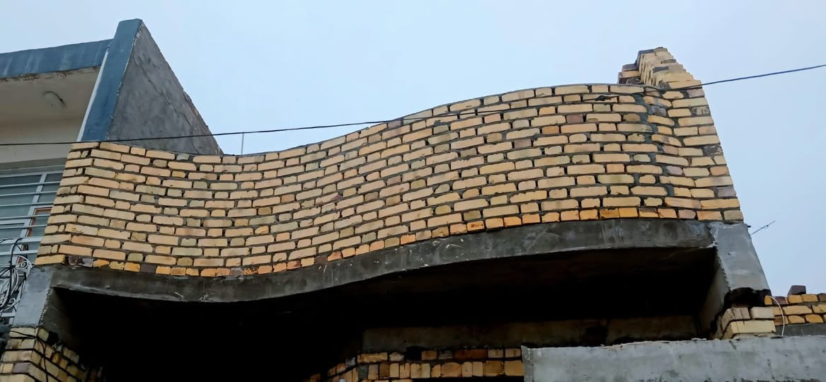 خلفه بناء متفرغ حالين ***********
