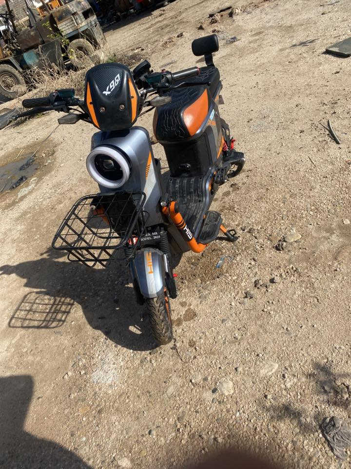 اسلام عليكم ماطور شحن فول موصفات ما ناقصو اي شي السعر ٤٠٠ وبي مجال متواجد على الفيس وهذا رقمي ***********
