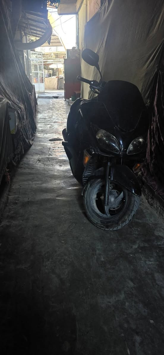 للبيع فورزه 9\0 عميه بلاد محرك نضيف شلعه ومعدل دراجه مرتبه مكاني جلولاء ***********
