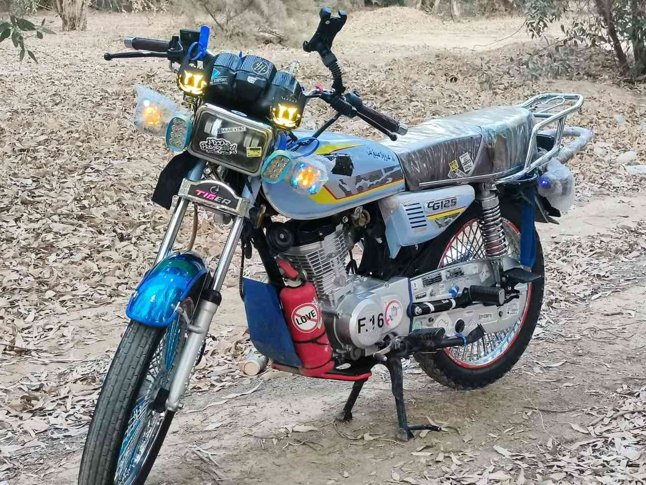 ماطور للبيع 2024 كلشي شغال شرط محرك مامفتوح 650 شري يجي خاص
***********
