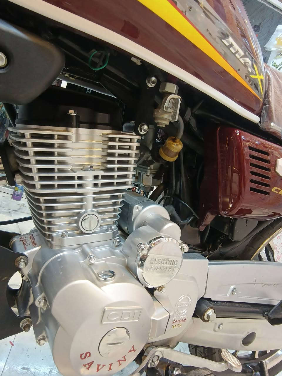 ايراني موديل 2023 مسجل كامل سنويه تحويل مباشر بشرط دراجه بوضع الشركه وكلها جاهزه وكامله  مكاني رمادي تاميم السعر (مليون و 350 الف ) مكاني رمادي تاميم الاستفسار ***********
