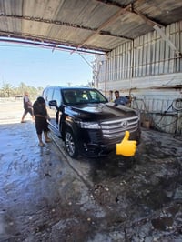 لاندكروز ٢٤ ماشيه ٢٦ كفاله عامه لاستفسار ٠٧٧١٦٠٣٨٤٤٩