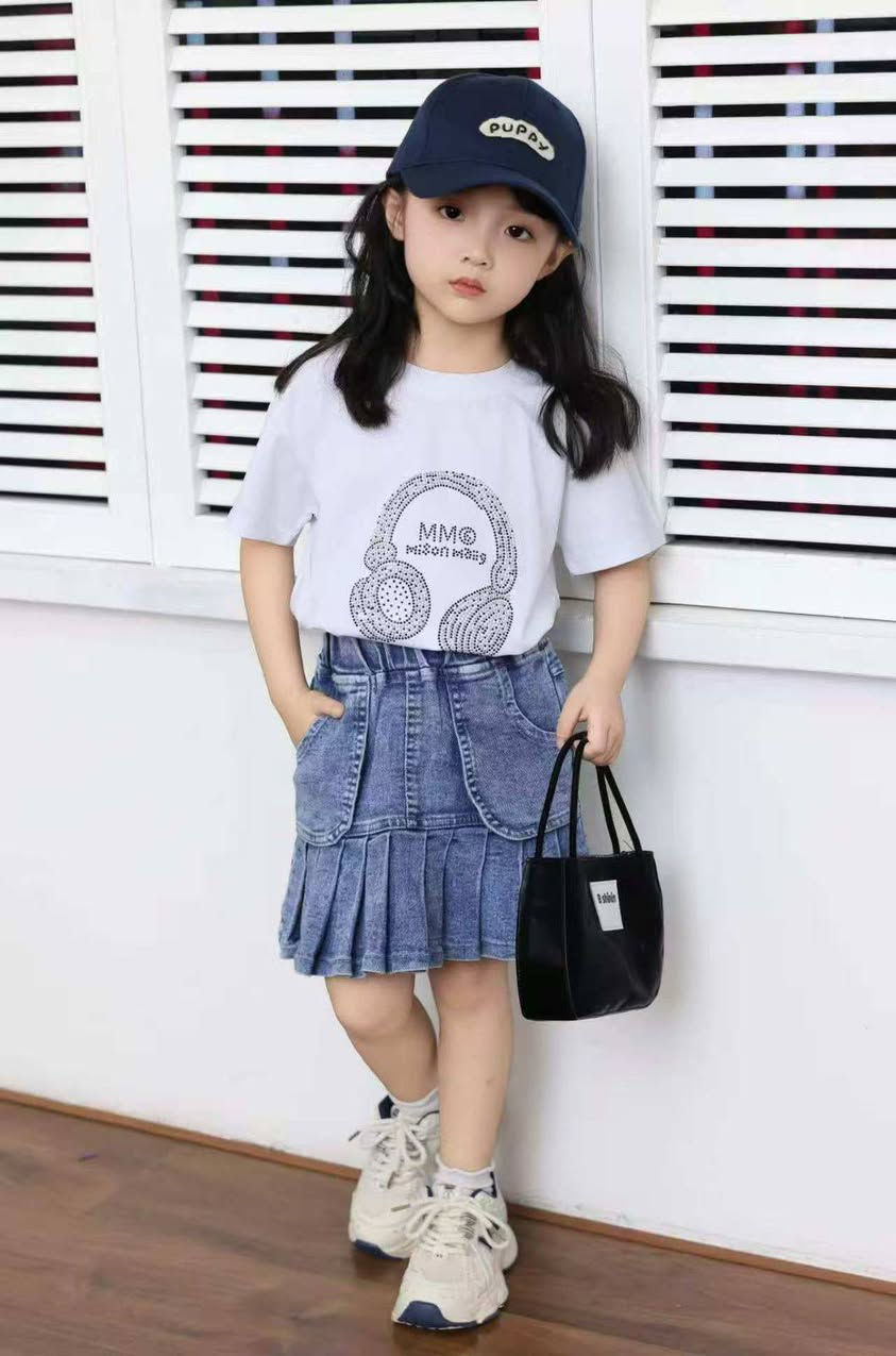 قطعة عيد //
موديلات كوريه 
قاط ولادي وبناتي بيبي
بدي قطن مع جينز 
سعر الدرزن 90 ألف 
يعني جميع الموديلات المعروضه بالمنشور ب90 ألف الدرزن 
كميه محدودة

للحجز مراسلتنا عبر الصفحه او الواتساب


**إذا كنت صاحب هذا الإعلان وتريد حذفه لأي سبب، رجاءا أرسل رسالة إلى الدعم الفني**