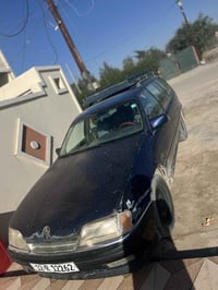 اوميغا استيشن • موديل ١٩٩٢ • محرك ٢.٠