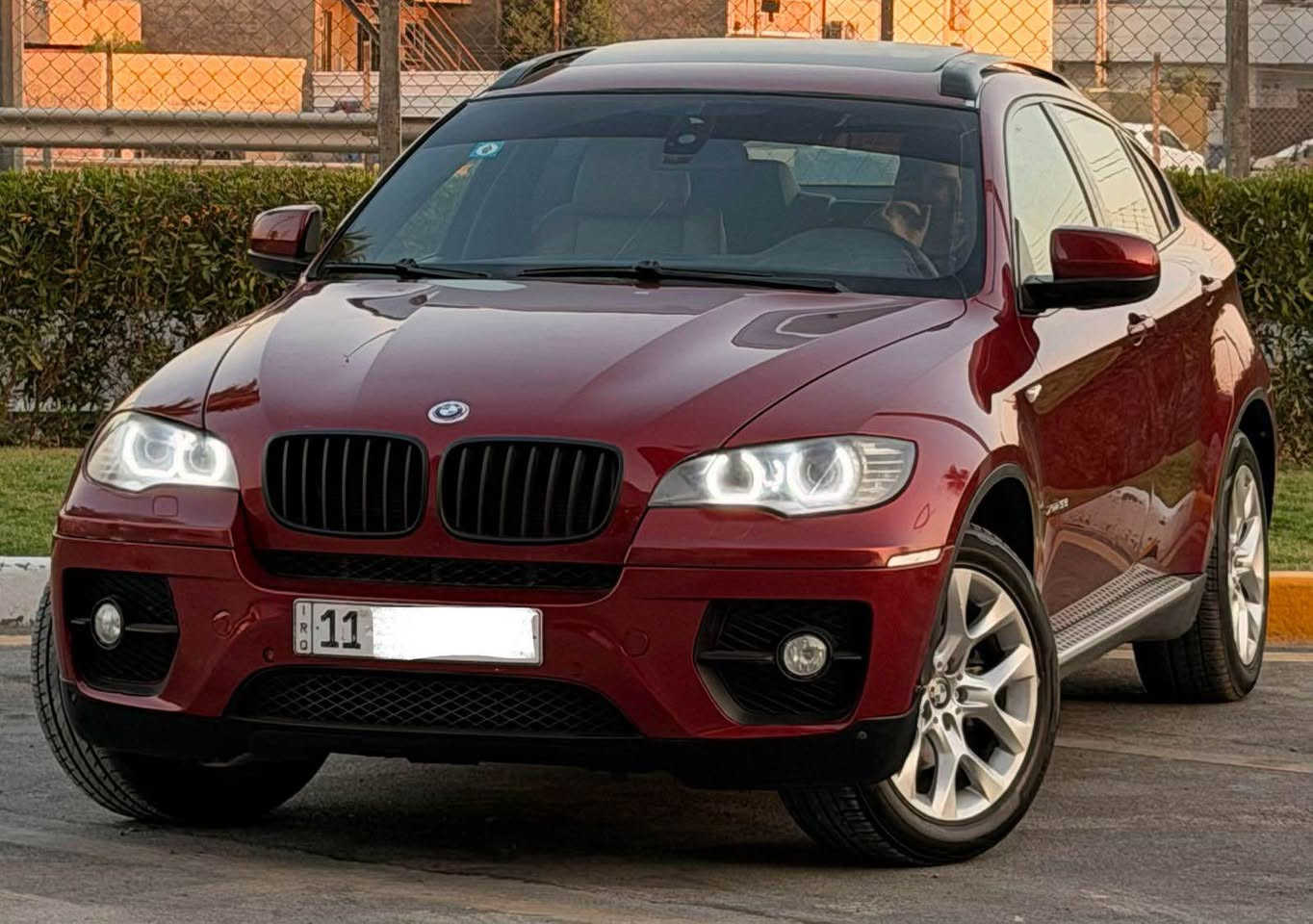 السلام عليكم اخوان 
Bmw /X6. 2011 
مكينه 6 سلندر 3.5 تون باور تيربو
كير اوتو 

المواصفات
بصمه 
سلايد 
شاشه كبيره
سيدس جنجر
ماوس تحكم
 5 كامرات 360 
رادارات 
هاند بريك بصمه
تحكمات ستيرن
شفتات ستيرن
اوتو هولد
كشنات جلد
كشنات كهرباء
كشنات خرن ميموري 
داخل لون عسلي + صاج
قطعتين تبريد
بردات بل ابواب
ويل كب قياس 19 
صندوك كهرباء 
لايتات زينون بلاد
بك لايت LED 
اخوان سياره بيه
 قطعتين صبغ + تكحيل كارت هلال جاملغ خلفي 
رقم بغداد تحويل مباشر 
مكان السياره بغداد 
للاستفسار(.***********) بغداد, العراق

