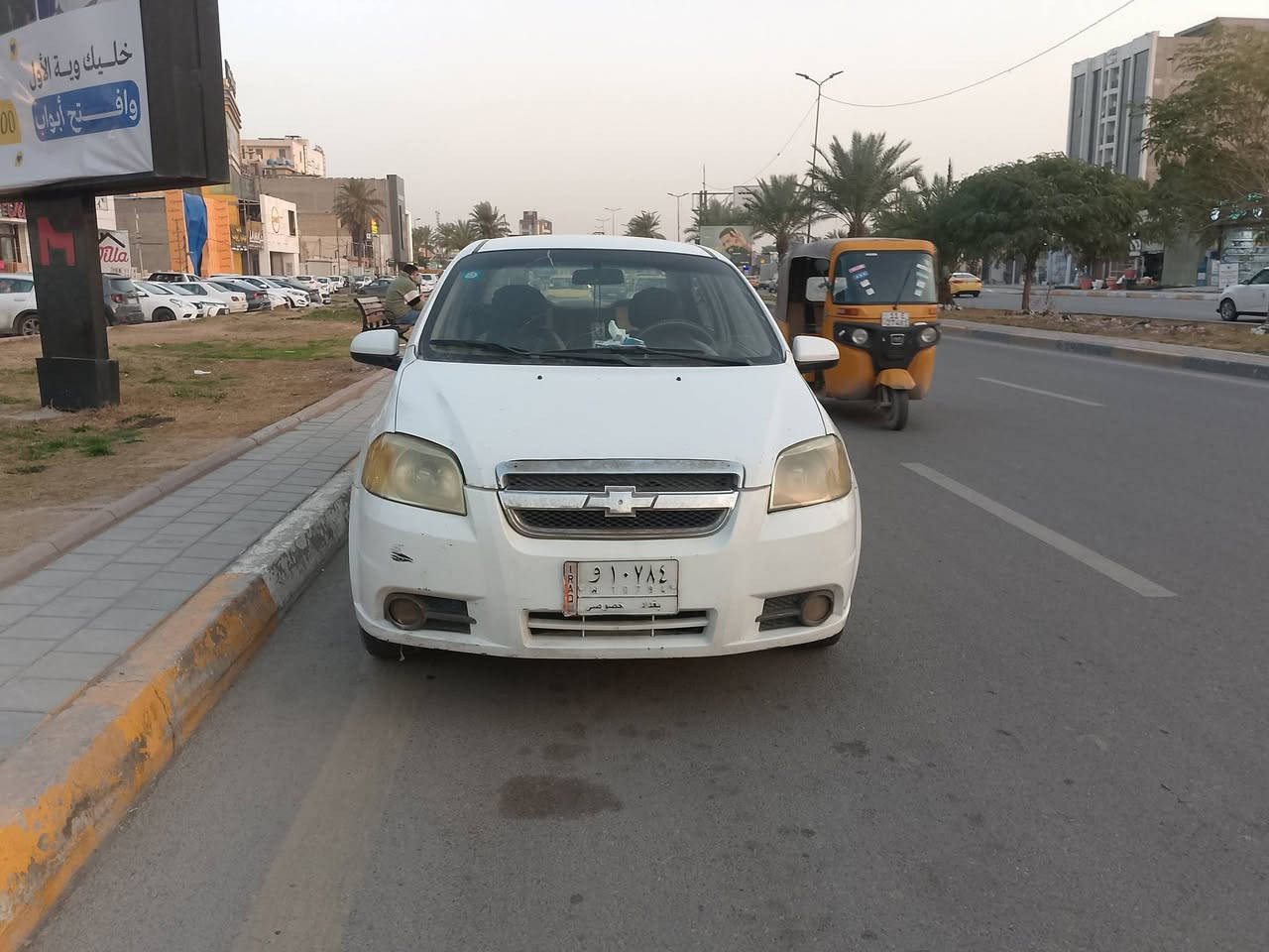 السلام عليكم افيو خليجي محرك مفتوح موديل 2011سياره بأسمي تدفئة تبريد محرك كير كهربائيات كلها مظبوطه كير اوتوماتيك بيها قطع صبغ السعر 70بيها مجال رقم ***********مكاني بغداد
