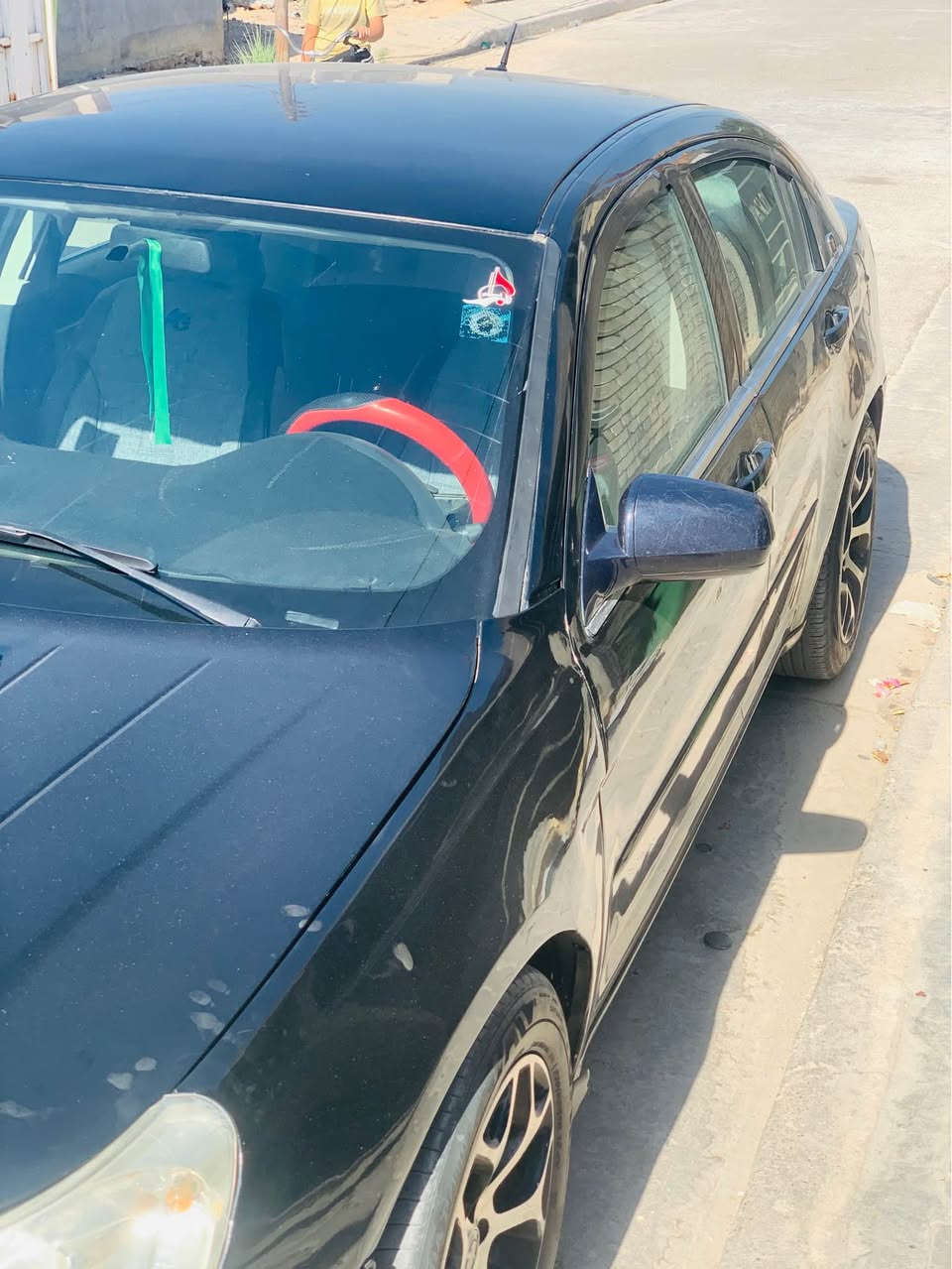 السلام عليكم بيع او مراوس حسب القناعه
كلايسر c200 موديل 2008 رقم بغداد الدولي والتحويل مباشر 
محرك 2400
صبغ حزام اثر شخوط وجماليه
سيارة جاهزة وكامله 
نقصها فقط التبريد فان شغال كهرباء متصله بس ميبرد 
مكانها اللطيفية 
*********** Colombo, Sri Lanka

