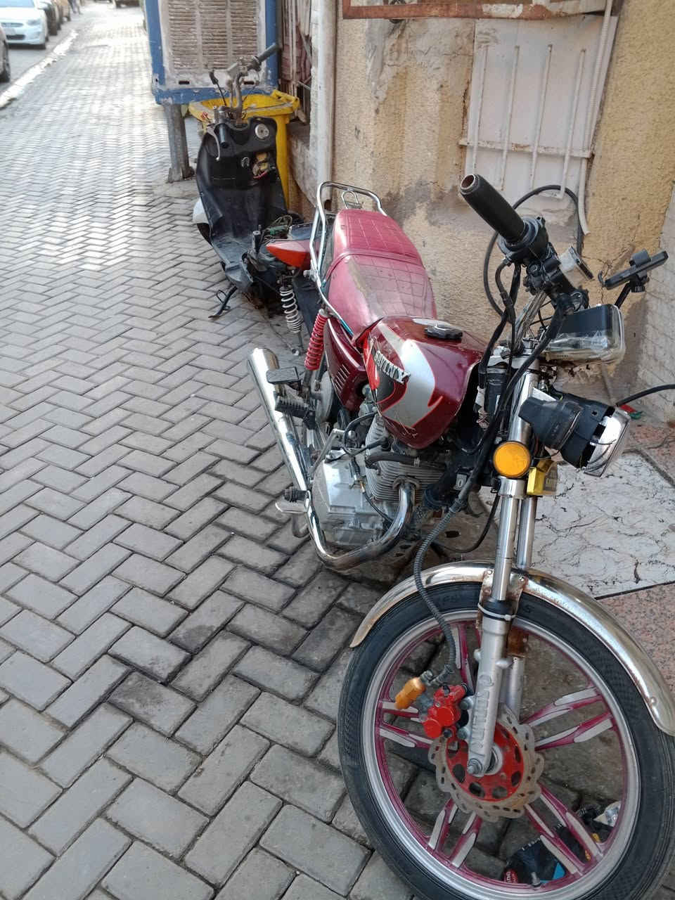 سلام عليكم ايراني 5كير موديل 2021اوراق موجوده كامله كهربائيات سلف هندر كله شغال السعر 375 وبيه مجال الرقم ***********مكاني بغداد الاعضمية
