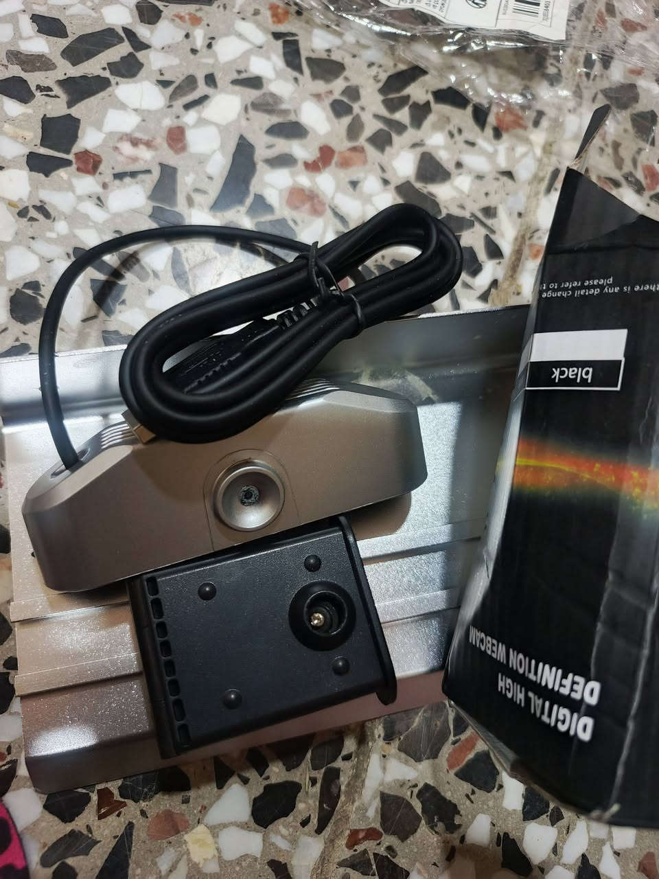 كاميرا ويب HD للكمبيوتر، تعمل عبر USB، تحتوي على مايكروفون مدمج وقاعدة تثبيت، مناسبة للمكالمات والاجتماعات والدراسة.
سعر5لن بيهة كسر بل دورار


**إذا كنت صاحب هذا الإعلان وتريد حذفه لأي سبب، رجاءا أرسل رسالة إلى الدعم الفني**