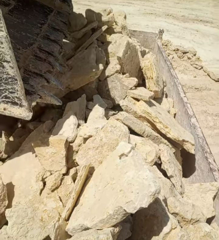 اللهم صلِ على محمد والِ محمد حجر درجه اوله حجر النجف السن الصلب توصيل كل المحافظات بأسعار مناسبه ***********
