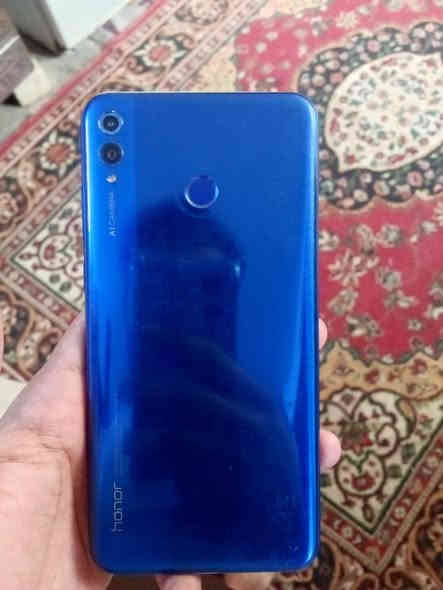 جهاز هونر اكس8 ماكس ذاكرة 128 الحجم الجبير بي فطور بشاشة بس مامئثرات على اللمس كلشي بي شغال السعر 130 العنوان بغداد العبيدي شارع 20 الاتصال ***********
