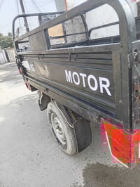 دراجه عشرين  وراق صليه مليون وربعه ميه  وخمسين وبيه مجل قليل0775156582...