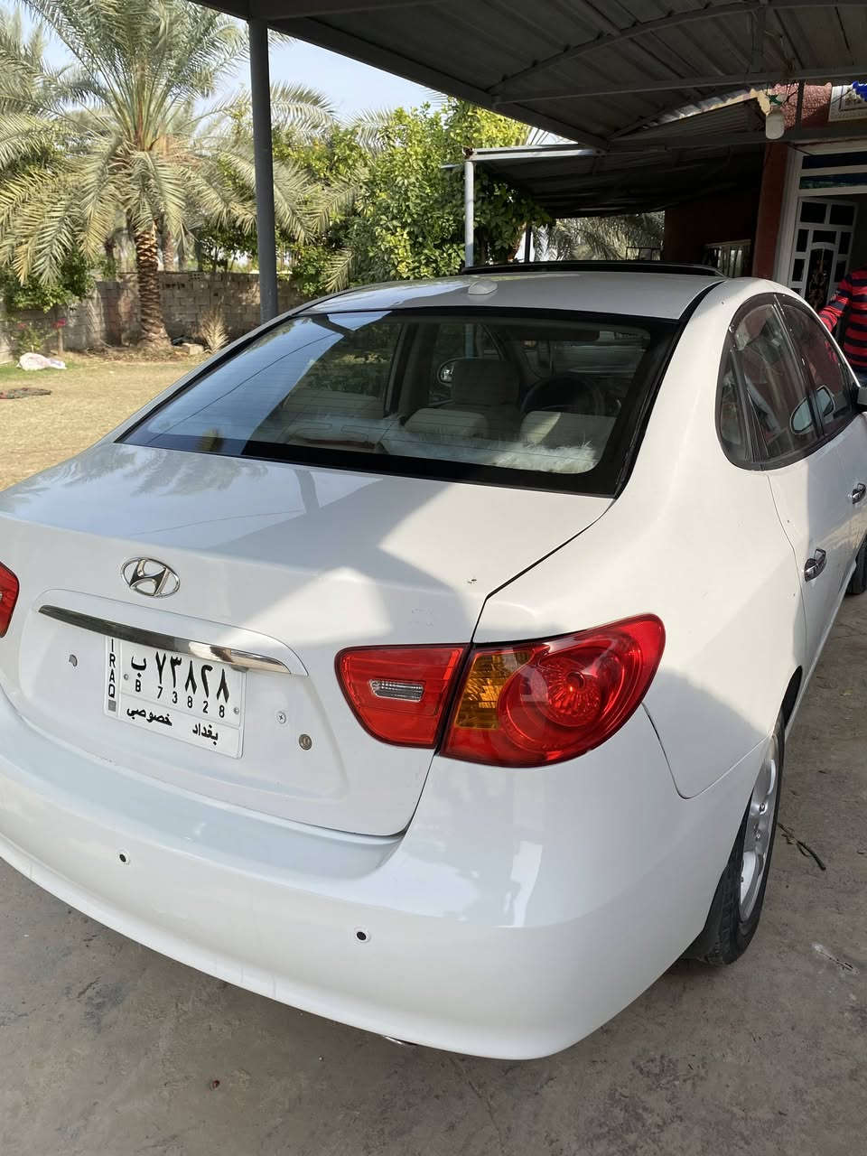 السلام عليكم 
النترا 8امريكي
محرك 2000
فول مواصفات سياره 
ضربه جاملغ خلفي وبيه قطع صبغ ابيع حزام 
رقم بغداد سنويه ل27شرررط التحويل 
تخم تاير جديد 
دواخل جديده 
تبريد +فريز جديد ثلج 
كهربايات كله شغاله 
محرك بي خيط بخار 
صدر امامي خلفي مبدله باقي بس المشط بي طكطه 
مكاني واسط الصويره طريق المطار ***********
