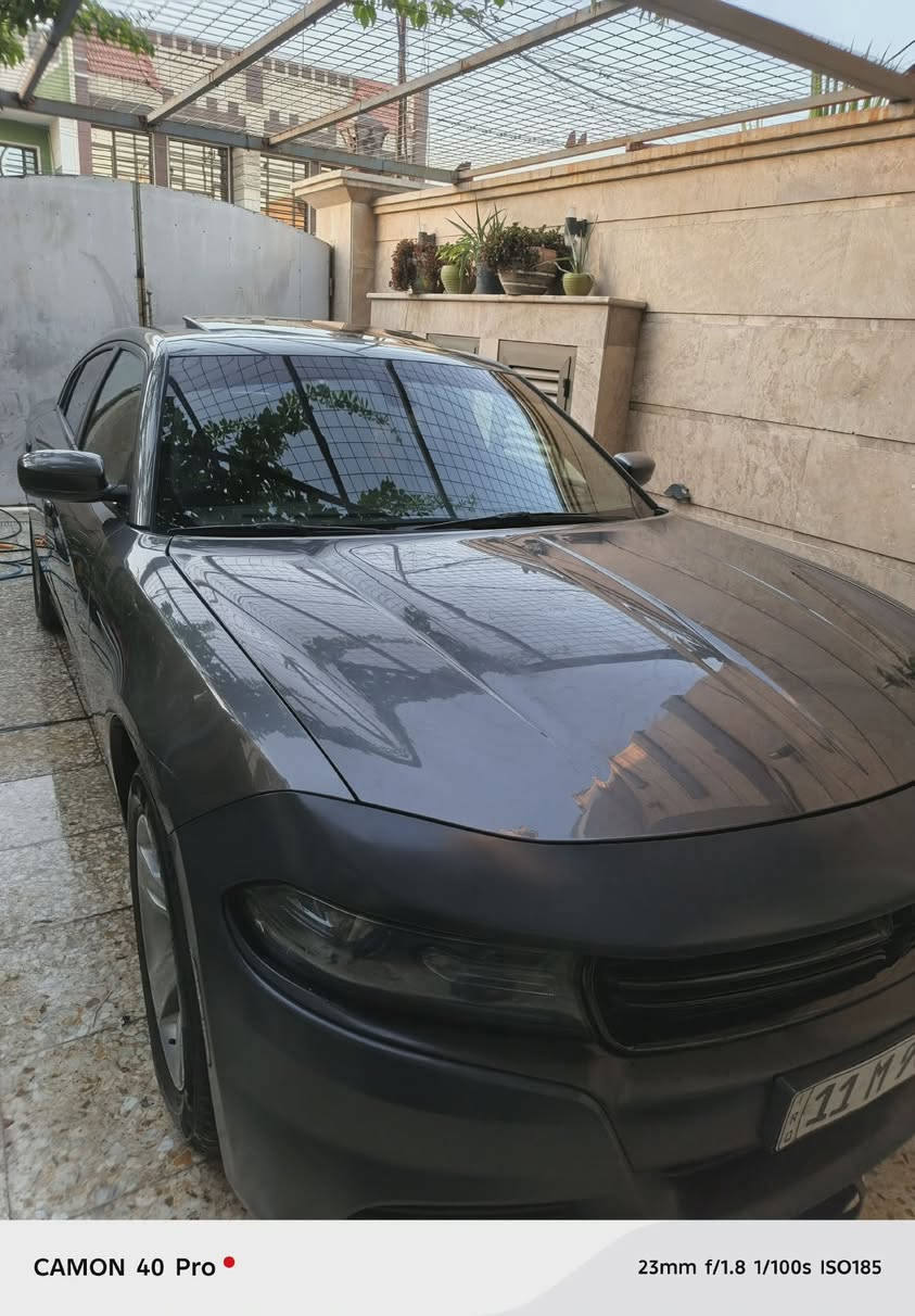 السلام عليكم
جارجر للبيع موديل 2019 sxt فول مواصفات 
كشنات جلد كهربائية 
فتحة 
خزن ميموري 
شفتات ستيرن 
كشن حار بارد 
كير طيارة 
تشغيل عن بعد 
تبريد قطعتين
منضومة غاز 
نضام كار بلي
تخم تاير جديد 
صدر جديد 
رقم بغداد الدولي سنوية باسمي 
مكان السيارة بغداد 
سعرهة 170 وبيهة مجال 
***********
