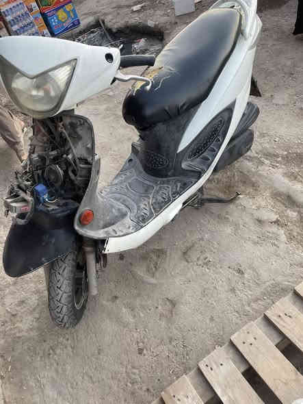 سلام عليكم 
كامكو v2 نوزل مكينه 150 فحل مكينه فقط مفيلسه دراجه تاكل الكاع اكل كفرها الكدام موجود دراجه تخبل وخير من الله نهضه فول ماعوزها ربع للبيع سعر 650 وبيها مجال للشراي واتس موجود اتصل وتدلل ***********
