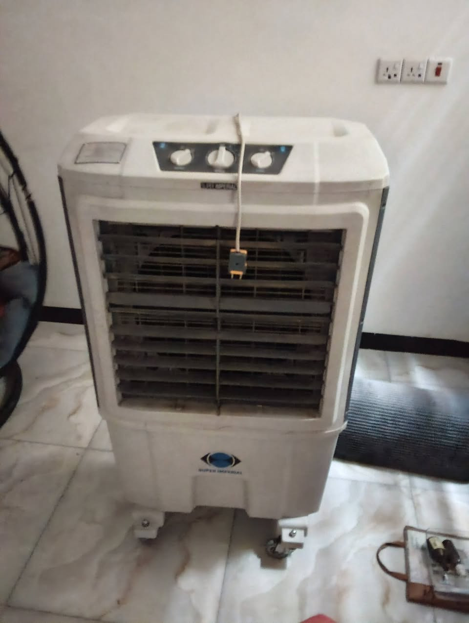 سلام عليكم غراض للبيع
كاونتر 135

ثلاجه رصاصيه 300

ثلاجه بيضه 150

مجمده 250

ميز طعام 4 كراسي 110

ديوان 60

ميز مال ابلازمه 125

مرجوحه عش عصفور 80

مبرده 100

مبرده داخليه 75

بنكهة عاموديه 15

كنتور تركي 3 باب 75
طالبيه ***********
