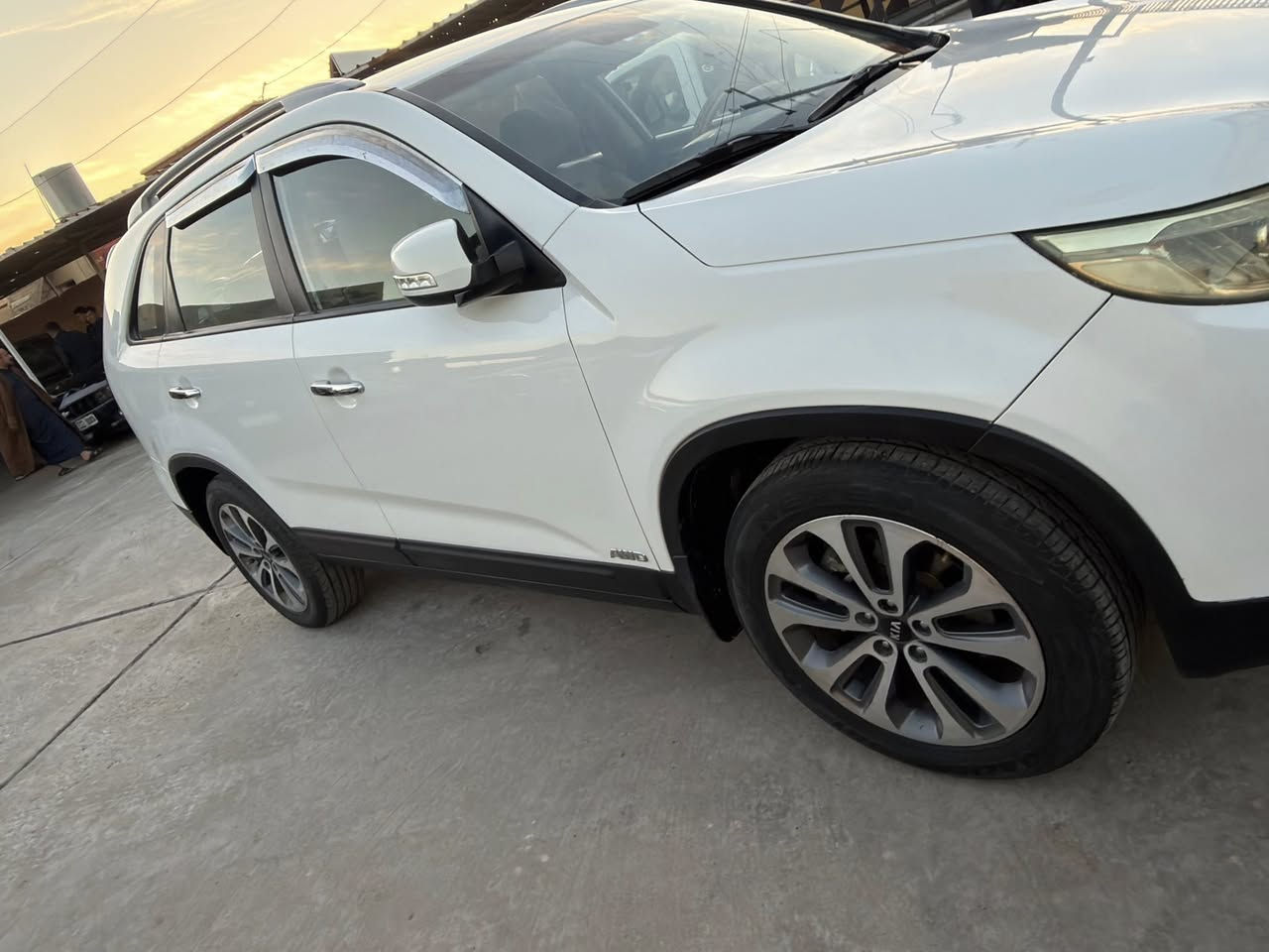 السلام عليكم..للبيع بسعر مناسب ب173 وبيها مجال ويرهم مراوس
للبيع
سورنتو 
الموديل| 2013 شكل 15
وارد خليجـي 
سيارة مكفولة من الصبغ والتبديل
| المواصفـات | 
ثلاث قطع تبريد
مري شفط + اشرات بالمري
علامه سورنتو ترحيب بل دوسه
بصمة تشغيل 
بصمات ابواب وصندوق
7 راكـــب 
حساسات امامي خلفي 
كامرا خلفيه 
6 سلندر بالشرط 
نظامين ECO + عادي 
مثبت سرعة
شاشـة لمـس بلادي 
كشن السايق كهرباء 
ويـل كـروم
لايـت زنون
📍صلاح الدين/بيجي
***********
***********
