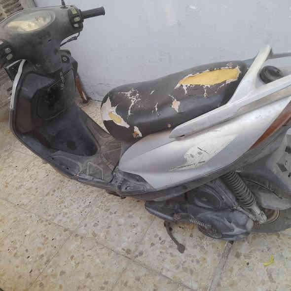 سلام عليكم دراجه للبيع ماكس ثعلب دراجه 
بلاديه كفراته مكينته 140خير من الله
تجي تفحص وتأخذ السعر 475 او بيها مجال بصيط 
حك الجيه مكاني بغداد الزعفرانيه 
الرقم ***********
