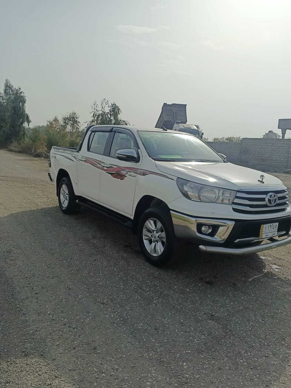 سلام عليكم هايلوكس البيع فورويل2016بيه صبق بسيط بل جاملق سياره جاهزه من كلشي تخم تأير سنويه جديده بسامينه***********مكان بغداد
