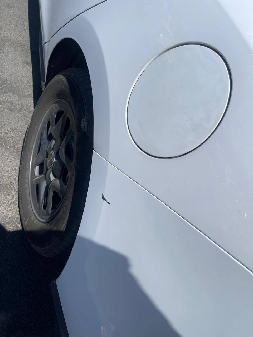 السلام عليكم
byd sil 5 داخل ابيض المرغوب

رقم بغداد بأسمي تحويل مباشر

بيهه ملاحضات بجهه الراكب والداعميه  ملاحظات كذالك ومسويلهه فابلون + كل غراضها كاملة

ماشيه 20000km الكلي  بنزين ١٢ وكهرباء ٨ 

بصمه + تشغيل عن بعد + كارت تشغيل
***********
*********** 

ما اذكر السعر حته ولد الحرام ما يكسرون بحلالي شراي اتصل وتدلل

