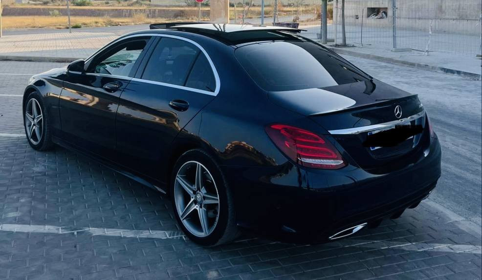 للبيع 🔥
مرسيدس C-Class AMG
سيارة نظيفة جداً، استعمال مرتب واهتمام عالي.
فخامة، قوة، وراحة بنفس الوقت 🖤
بانوراما، داخلية جلد، شاشات، مواصفات كاملة والسيارة تخبل من الداخل والخارج.
تمشي وتلفت النظر بكل مكان 😎
الجاد يتواصل خاص. دكوك, كركوك


**إذا كنت صاحب هذا الإعلان وتريد حذفه لأي سبب، رجاءا أرسل رسالة إلى الدعم الفني**