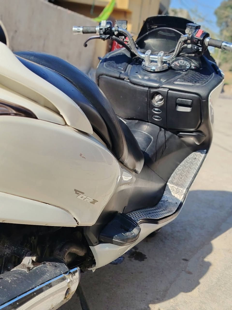 السلام عليكم   دراجه فورزه للبيع أو مراوس صفر 8 كرستال دراجه نضيفه وخير من الله مكينه مكفوله دراجه كير وعميه مكان بغداد العبيدي السعر.٩٠٠  بيه مجال حك الجيه


**إذا كنت صاحب هذا الإعلان وتريد حذفه لأي سبب، رجاءا أرسل رسالة إلى الدعم الفني**