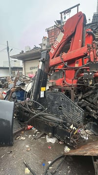 مكتب كرينات الاخوان جهاز (ايهاب) اوربي مكفول  (2) سلايت حجمً (3) طن  0...