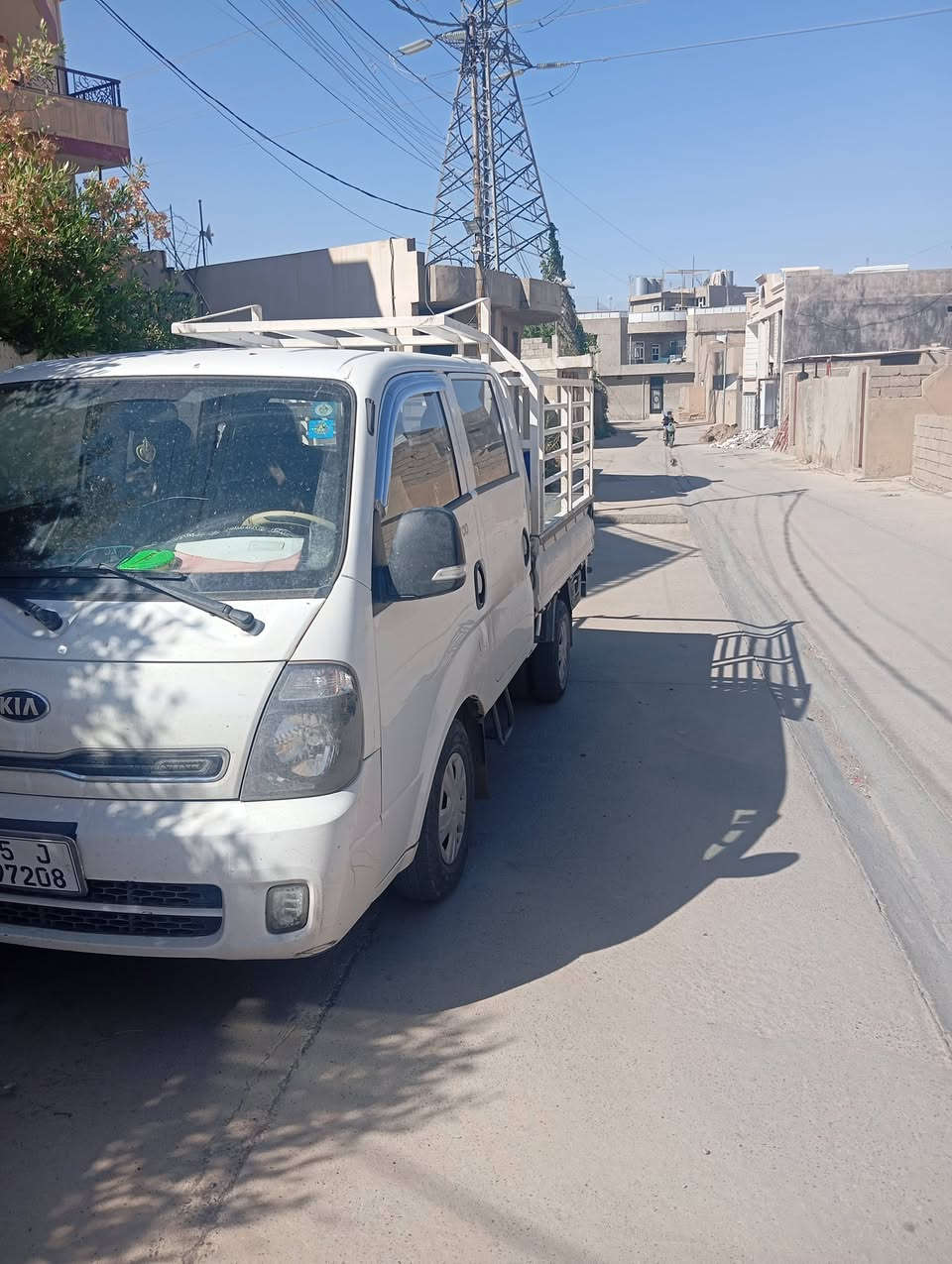 للبيع كيا دبل قمارةموديل٢٠١٨ بدون صبغ محرك كير شرط تبريد شغال سنويه ورقم جديد بسمي مكان كركوك السعر١٤٥$موبايل***********

