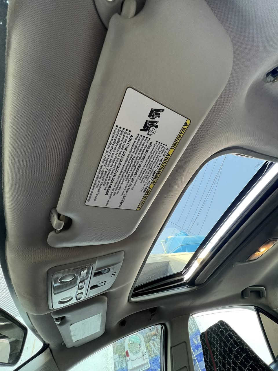 تيوتا كورلا 2015 فئة S
وارد امريكي 
فول مواصفات 1/1 
رقم اربيل انگليزي 
هزة جديده 
سنويه جديده 
حالة السياره بيها قطع صبغ ابيع حزام 
السياره مناقصها اي شي السعر 120 وبيها مجال 
للاستفسار ***********
