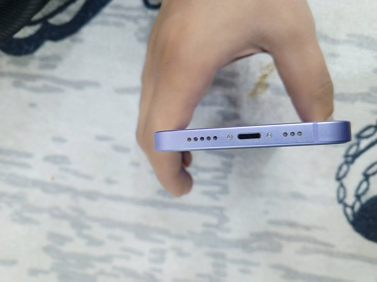 السلام عليكم
ايفون 12عادي للبيع مكاني بغداد البياع 

بطارية 84 

ذاكرة 64

ما مفتوح ابد وتر بروف 

مكفول من اي شخط أو زلغ 

شراي اتصل واتساب ***********

السعر 300 وبي مجال للشراي
