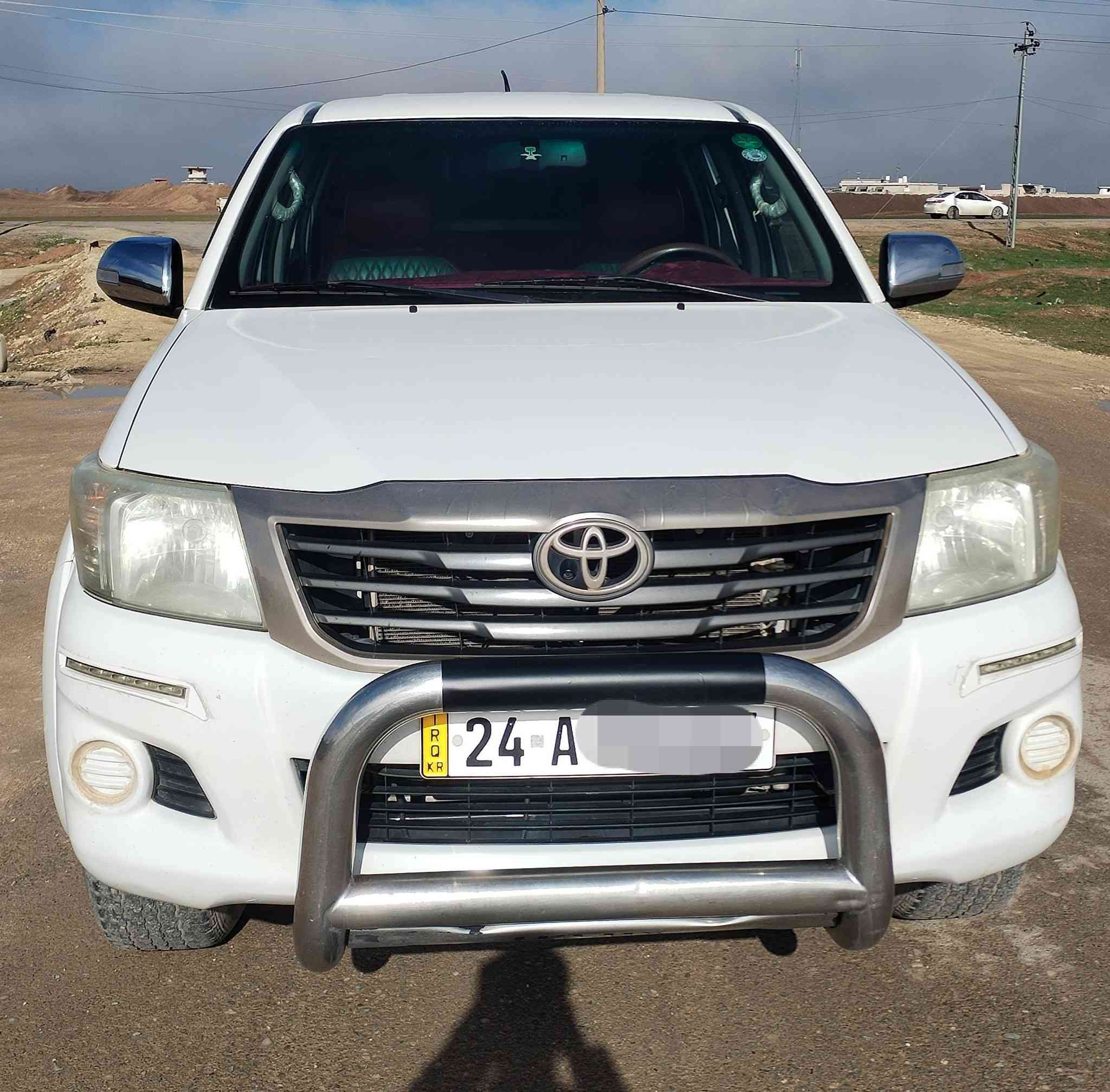 السلام عليكم
للبيع بيكم تويوتا هايلوكس 14 عالي4×4 سيد نهرو  رقم دهوك على وضع الشركه بأسمي
للأستفسار اتصل على ***********
