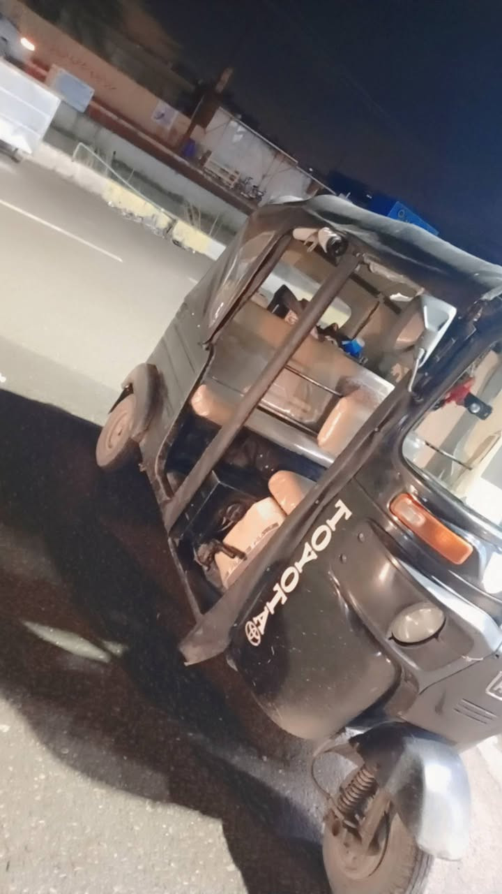 السلام عليكم اهلي في بهرز واخواني واخواتي عندي هاي التكتك باب رزقي الي يريد خط او يريد كروه يتصل بيه واني موجود بكل وقت الي عنده غراض اوصلهن واتمنه منكم تدعموني ارفعو المنشور بلصلاة على محمد وآل محمد وهاذ رقمي ***********
