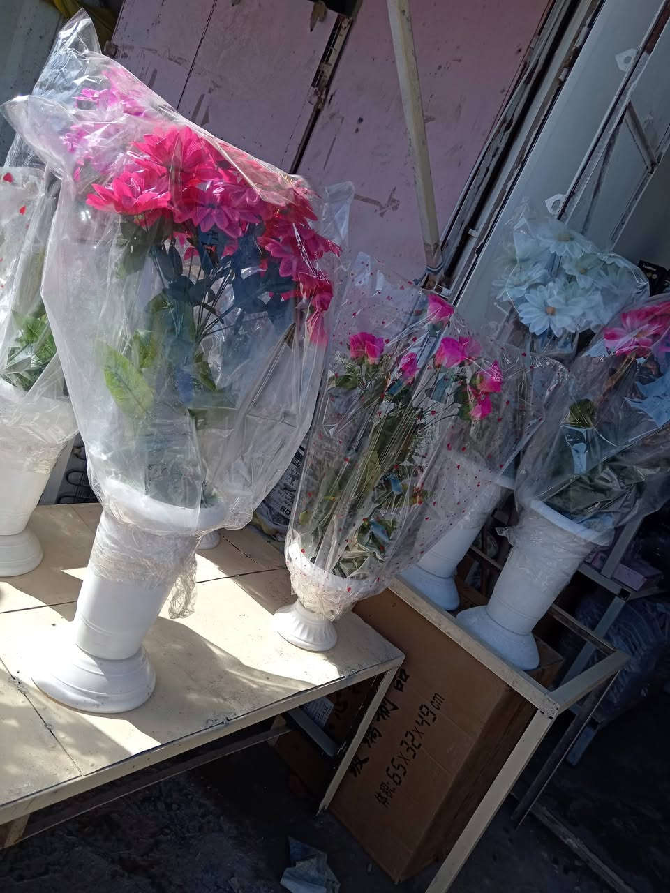 مجمع رواد للتجهيزات المنزلية _كوزمتك _منضفات _هداية _جميع انواع الورد
العنوان سوق ال4000 قرب اسواق حازم العبودي مقابيل علوة الذهيباوي للتواصل خاص او واتساب
*********** واتس 
*********** واتس
