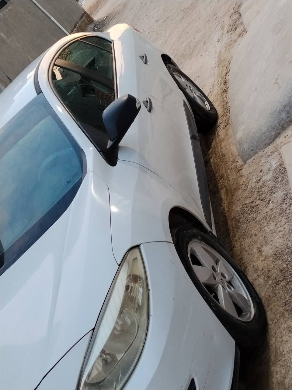 السلام عليكم 
موديل ١٢ رقم كربلاء المالك من الحله 
بيها نواقص بسيطه بسبب عدم التفرغ ما سويتهن 
كير جيد مكينه جديده 
مكان السياره حله حي الزهراء 
السعر ٦٣ بيها مجال بسيط 
غير متواجد على الفيس ***********
