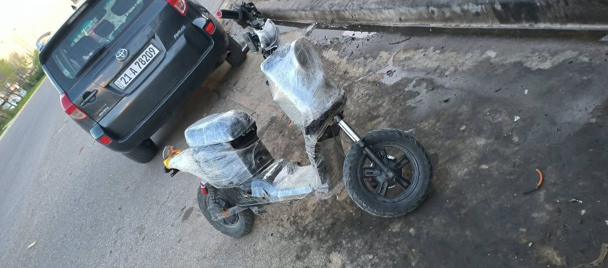 بايسكل شحن ار ٩ للبيع او مراوسه فول مواصفات 2023 كله شغال بلوتوث شغال  قاعده مبايل بطاريات نص عمر مكان كركوك  السعر 320 وبي مجال رقم ***********
