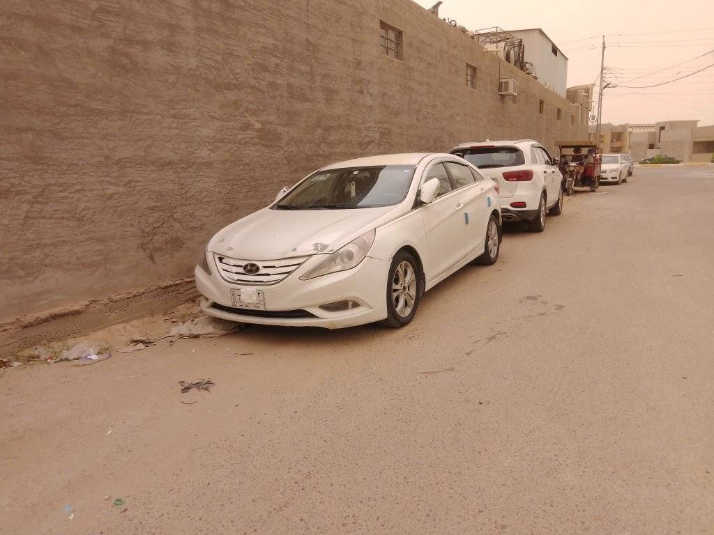 السلام عليكم سوناتا للبيع 2011 خليجي رقم بغداد كيري محرك كفالة 2400 تبريد ثلج السعر 90 بيه مجال المكان الانبار الرمادي الاتصال على الرقم ***********
