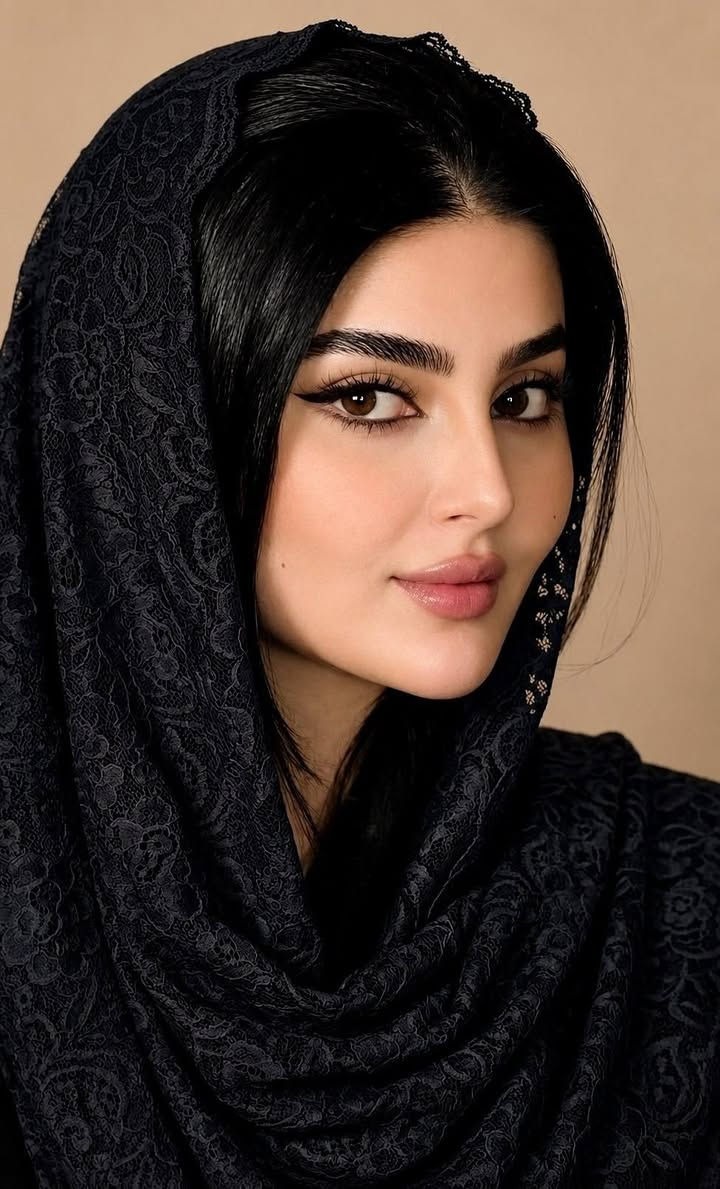 ✨ وصل شال الذكاء الاصطناعي الترند ✨
🧵 خيط بريسم وقماش تول فاخر
💎 نعومة ولمعة راقية جدآ 
🎀 تصميم أنيق وموديل عصري
🌈 ألوان مميزة تتناسب مع كل الإطلالات😍
قياس الشال / الطول مترين والعرض 70 سم ✔️
#الاصلي الكويتي البريسم 💯 

🚘 يوجد خدمة توصيل لجميع محافظات العراق ٤ الاف 🚘


**إذا كنت صاحب هذا الإعلان وتريد حذفه لأي سبب، رجاءا أرسل رسالة إلى الدعم الفني**