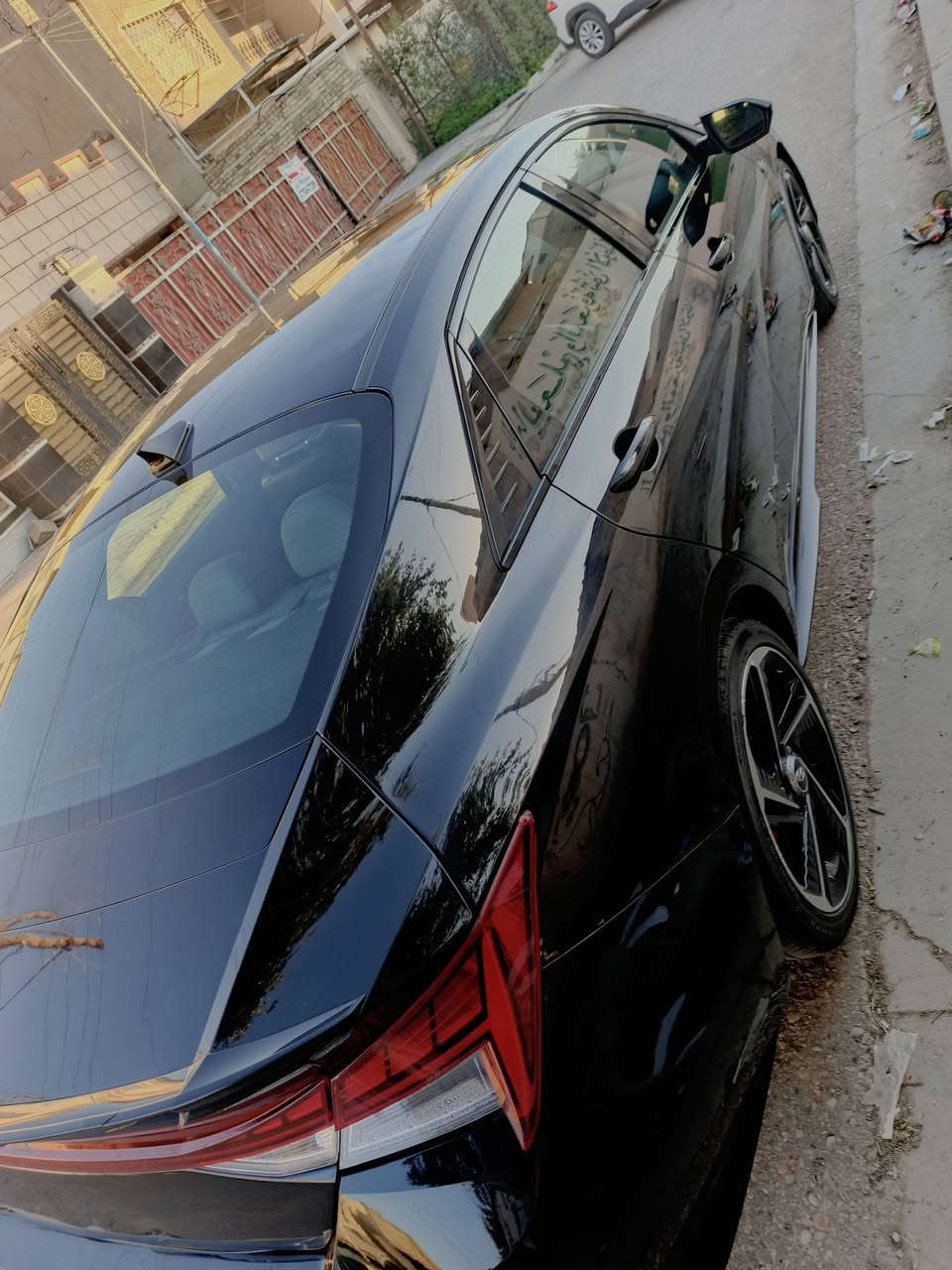 سلام عليكم الانترة Nلاين موديل 23 امريكي فول السيارة ماشية 19فقط
مكينة 1600تيربو 

حادثة خلفي من امريكة وبيهة جهة اليمنة ولبنيد رش كلير ب أمريكية بدون حادثة 

العنوان بغداد 

الرقم ***********
