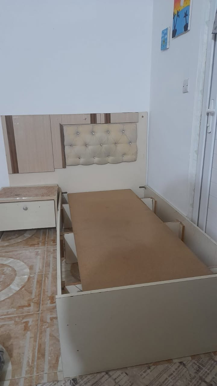 للبيع كامله مع لكومدي ب٢٥خشبها مابي عيب ولاكسر


**إذا كنت صاحب هذا الإعلان وتريد حذفه لأي سبب، رجاءا أرسل رسالة إلى الدعم الفني**