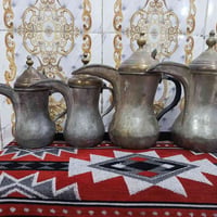 دلال بغدادي باله كويتي نحاس طرق يدوي قياس 28/28/24/23 للستفسار اتصل 07...