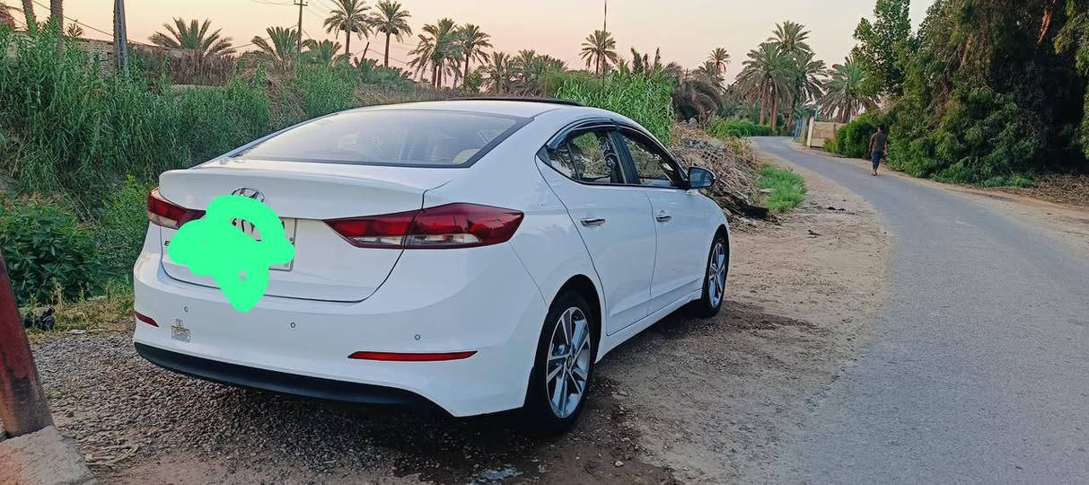 سلام عليكم النتره موديل 2018 رقم اربيل وارد خليجي فول مواصفات مكينه الفين  وكير وحداديه وتخم تاير كله جديد وخمسه ويلكب كروم حجم ١٧ السياره مكفوله كفاله عامه السعر ١٥٥ وبيه مجال قليل الاستفسار *********** مكلف بل نشر
