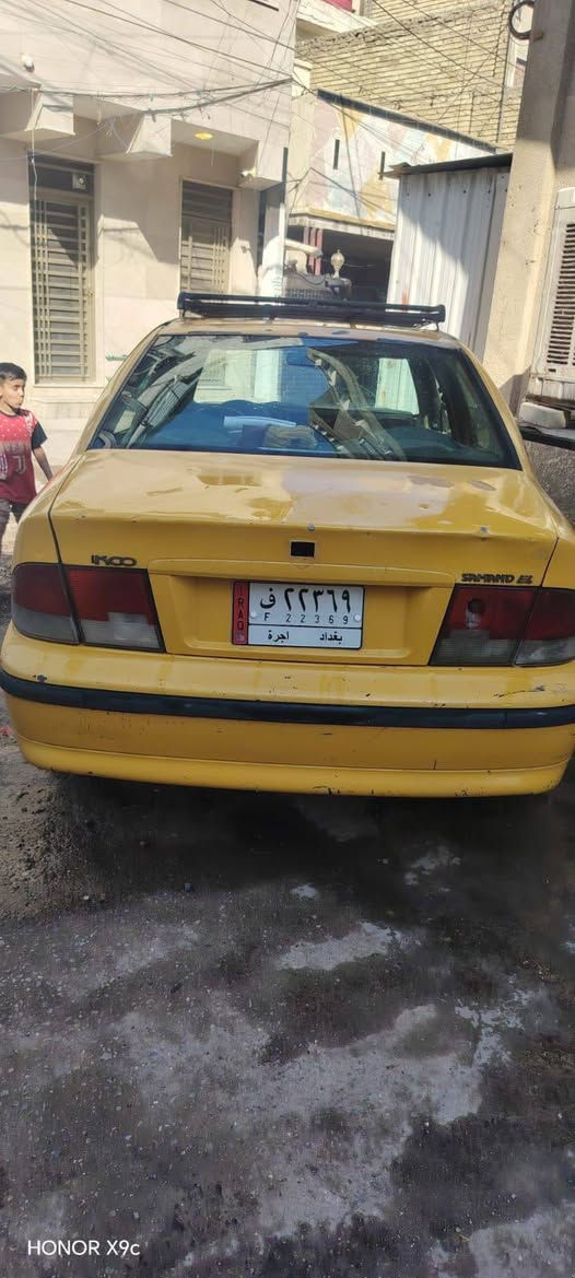 سلام عليكم سمند موديل 2010 عليهه غرامه مروريه 200  وهيئة 900
عليه اني ادفعهن.السعر مطلوب 20 ورقه رقم بغداد الماني وبيهه مجال حك الجيه ***********
