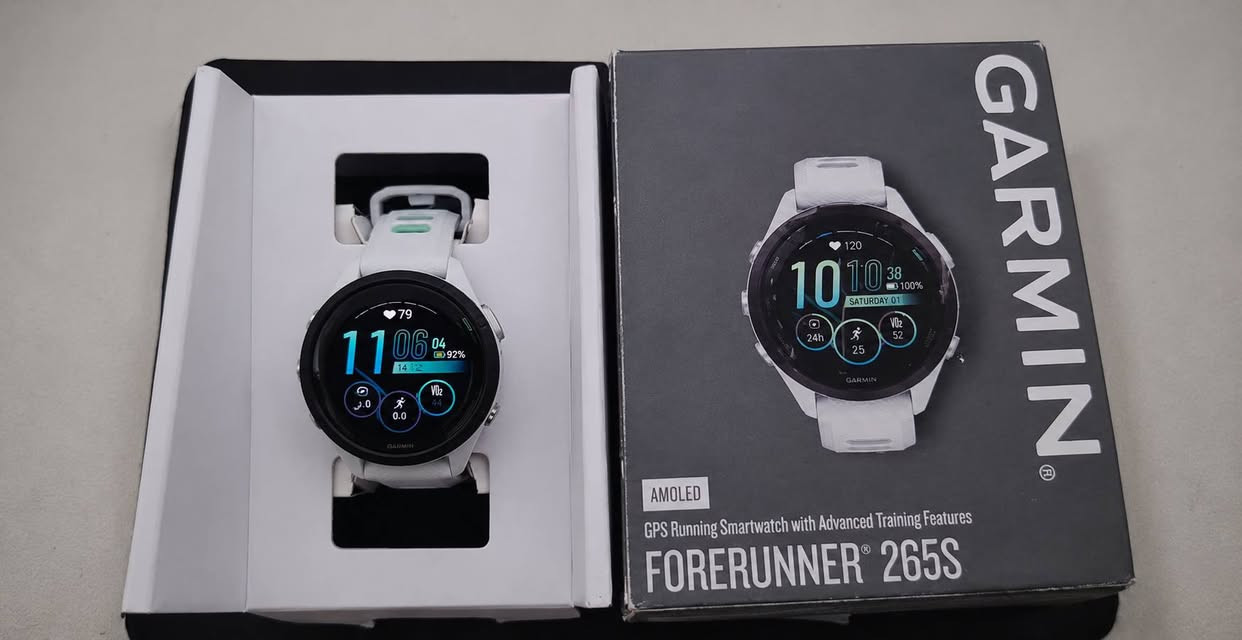 يالله
توفر 
الساعة الاحترافية ⌚️ Garmin Forerunner 265

الحالة : شبه جديد 🟢
مدة الاستخدام قليلة جداً 
نظافة 100%

السعر :425الف شامل التوصيل 🚚

#للحجز خاص📩 او واتساب ***********📞

مميزات الساعة /

🔹 شاشة AMOLED ملونة بقياس 1.1 إنچ
🔹 GPS متعدد الترددات Multi-Band GPS بدقة عالية 🛰️
🔹 بطارية تصل حتى 15 يوم بالاستخدام العادي
🔹 حتى 24 ساعة بوضع GPS 🔋
🔹 قياس نبض القلب + Pulse Ox لقياس الأوكسجين ❤️
🔹 تتبع النوم + HRV + مستوى التوتر والطاقة
🔹 Training Readiness لمعرفة جاهزيتك للتمرين 💪
🔹 Daily Suggested Workouts واقتراحات تدريب ذكية
🔹 Running Dynamics وتحليل احترافي للجري 🏃
🔹 يدعم الجري، الدراجة، السباحة، الترايثلون وغيرها 🚴‍♂️
🔹 مقاومة ماء 5ATM 🌊
🔹 ذاكرة داخلية للموسيقى بدون هاتف 🎵
🔹 يدعم Spotify و Deezer و Amazon Music
🔹 إشعارات المكالمات والرسائل من الهاتف 📱
🔹 Garmin Pay للدفع الإلكتروني
🔹 Wi-Fi + Bluetooth + ANT

#للحجز خاص📩 او واتساب ***********📞

متوفر توصيل لجميع محافظات العراق خلال 24 ساعة🚚
